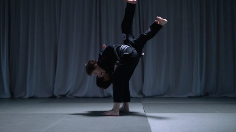 Taekwondo vs Jiu Jitsu: Which Martial Art Reigns Supreme?